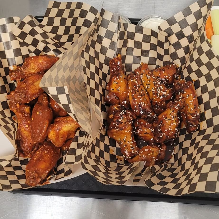 100 Wings Family.